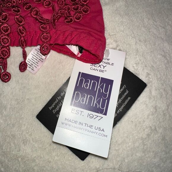 Hanky Panky Red Lace Bralette - Picture 2 of 5